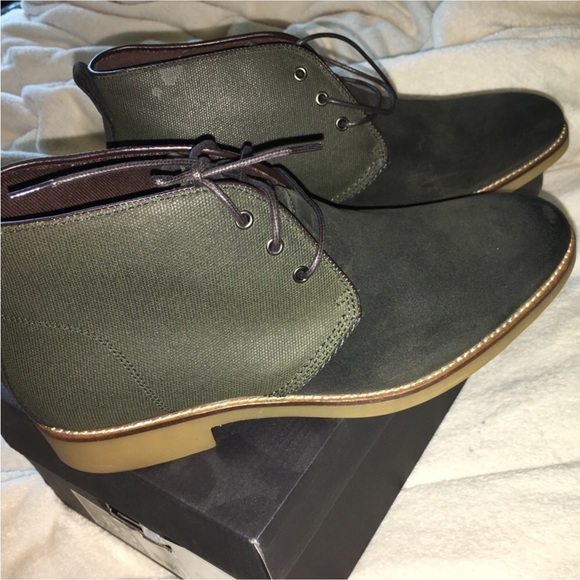 Banana Republic Peter olive green khaki chukka boot mens size 8.5 NEW IN BOX - Picture 4 of 5